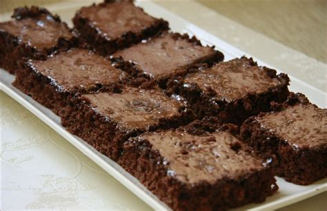 10 kişilik kakaolu kek tarifi